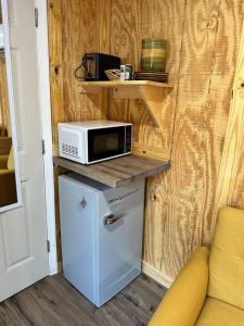 Creekside Villa 1 bed room
