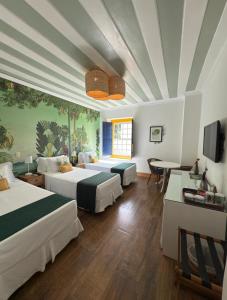 Sandi Hotel