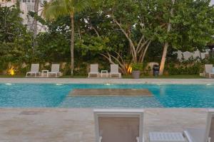 Aquarella Caribbean Blue Summer Special GateAway