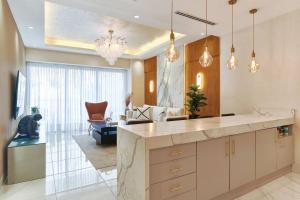 Luxurious Caribbean Apt Aquarella