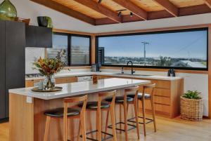 Mid Century on Eastview