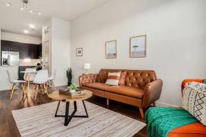 Boulevard Stays Direct Trail Access Parking Pool Gym 04