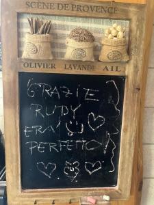 Maisons de vacances Mazet des Cedres au pied de la colline : Maison 2 Chambres