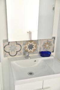 Appartements petit studio, Tout equipe, canape lit : photos des chambres