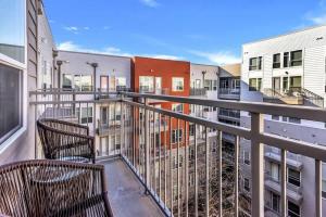 Boulevard Stays Dashing 1BR Suite Pool Parking Gym H