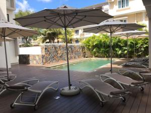 Modern flat with swimming pool close to the Beach - Ubytování bez kategorie ve městě Mont Choisy