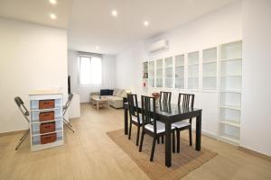 Gran Vía 22 by SIERRA VIVA