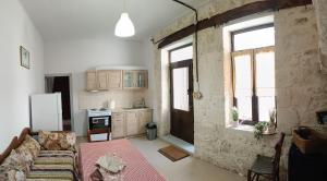 Archanes grandmas house