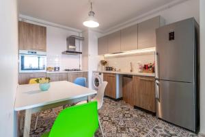 Cozy and Modern Apartment in Grand Park Residence