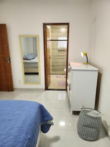 Casa ampla e nova à 400m da praia