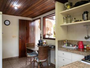 Casa de Campo espaçosa com área gourmet em Gravatá