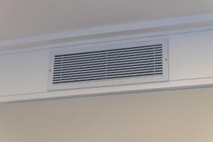 Flat Moderno Hotel Slaviero GRU até 4p | Delfhy