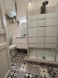 Appartements Marseille Cours-Julien Appartement decore meuble style artiste : photos des chambres