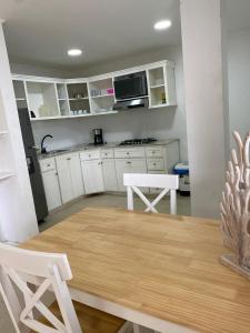 Savannah Inn Family Apartment 103