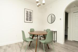 Boulevard Stays 1BR by Stadium Pool Parking Gym 04