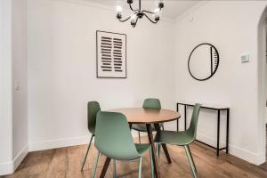 Boulevard Stays 1BR by Stadium Pool Parking Gym 09