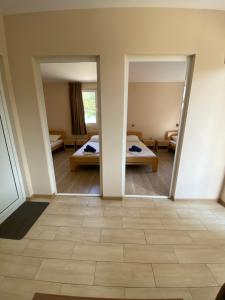 Gloria Houses-Free Parking