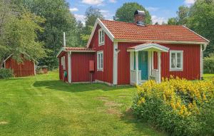2 Bedroom Gorgeous Home In Malmbäck