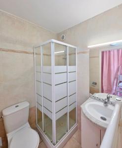 Studio près mer et aéroport - Studio near sea and airport