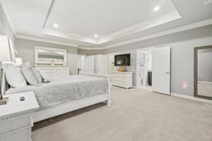 Mins To Annap Luxury Townhome