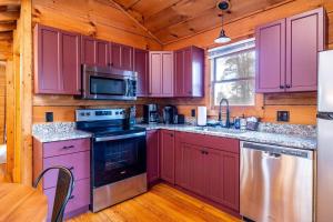 Hot Tub, Dog-friendly , Near Tuckaleechee Caverns