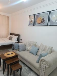 Cozy Loft near UN & Village Market