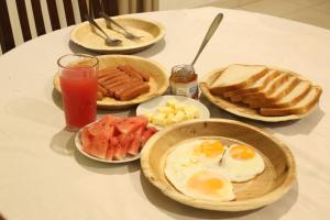 Airport Serenity Villa