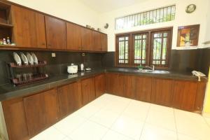 Airport Serenity Villa