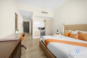 Hot tub & Unique Rooftop-Hollywood Broad-walk