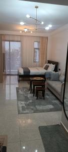 Cozy Loft near UN & Village Market