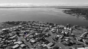 Lakehouse on Waverley