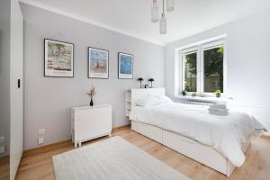 Zielna Comfort Studio by BookingHost