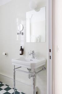 ALFRED HOTELS Port-Vieux : photos des chambres
