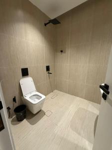 Entire Modern and comfy Apt