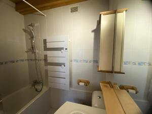 Résidence La Maison Blanche - Maison de village au coeur des Allues proche des commerces et de la télécabine MAE-9753