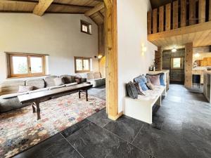 Chalet Louta - Chalet de standing, proche des pistes et des commerces MAE-1313