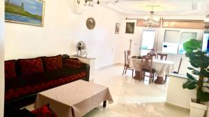 M'Diq Minute Walk-1st Floor - 3hvězdičkové hotely ve městě Mʼdik