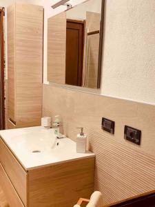 Silvios House Nuovissimo appartamento moderno con box auto img26