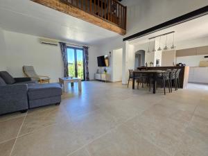 Maisons de vacances Maison au calme avec 3 chambres, jardin et garage : photos des chambres