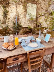 B&B / Chambres d'hotes Le Domaine des Tilleuls : photos des chambres
