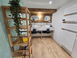 Bateaux La Peniche Mathurin - Gite insolite sur l-eau : photos des chambres