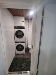 Sweet Home, keyless, railway station, 58m2, sauna, balcony, 7th floor