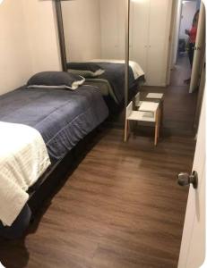 Muy cómodo cerca de clínicas, restaurantes y metro, caminable