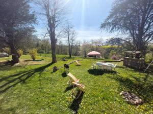 Maisons de vacances Domaine isole dans les vignes avec sa jacuzzi house : photos des chambres