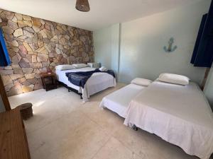 Maraville KAI - Rooftop e Suítes confortáveis, internet e boa localização