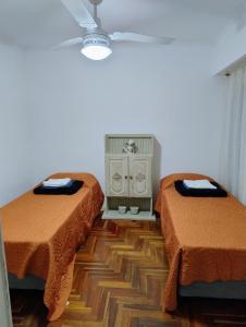 PRECIOSO dpto p8, super céntrico estacionamiento gratis