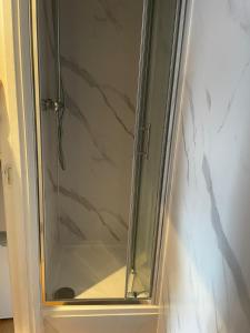 Modern Studio Apartments in Bromley, Greater London near Tesco and Sundridge Park Station