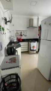 Refúgio Perfeito em Guarapari, Apto a 180m da Praia do Morro com Wi-Fi, Sacada e Garagem