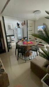 Refúgio Perfeito em Guarapari, Apto a 180m da Praia do Morro com Wi-Fi, Sacada e Garagem