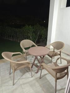 شاليه بحديقة قريه اركو لاجون العلمين الساحل الشمالي